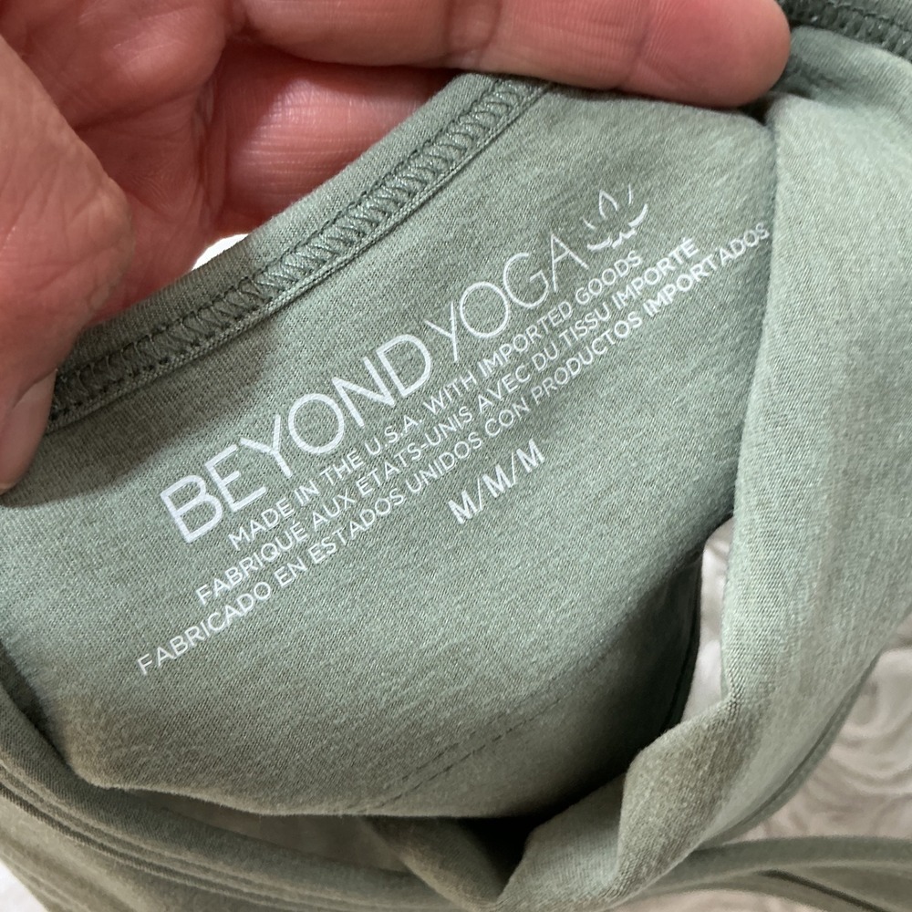 Beyond Yoga Sports Bra Olive Green Racerback Activewear Medium - Picture 4 of 4